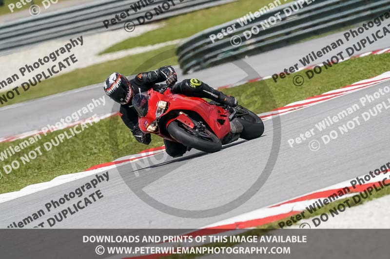 Sepang;event digital images;motorbikes;no limits;peter wileman photography;trackday;trackday digital images